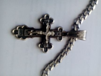 Продам серебряную цепь с крестом