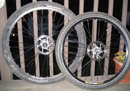 Выравнивание правка ремонт велосипедных колес