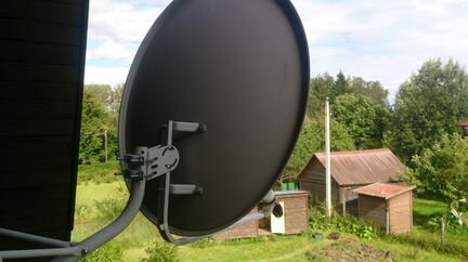 Спутниковая антенна с адаптером 