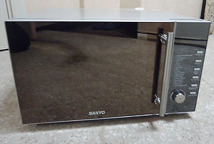 Микроволновая печь Sanyo EM-C5797V