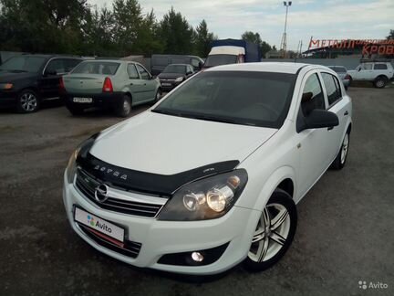 Opel Astra 1.6 МТ, 2013, хетчбэк