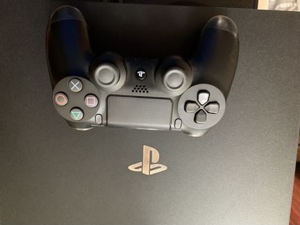PlayStation 4 Pro 1Tb Рст (с играми, на гарантии)
