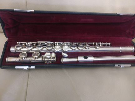 Поперечная флейта Yamaha silver 411