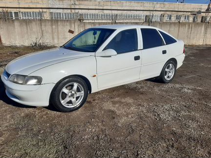 Opel Vectra 1.6 МТ, 1997, 153 529 км