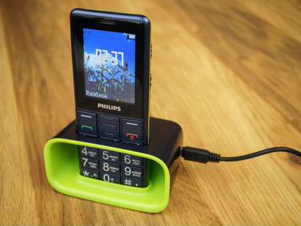 Телефон Philips Xenium E311