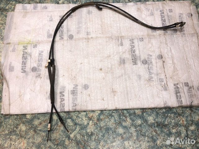 Трос стояночного тормоза ручника Volvo S40 2004-12