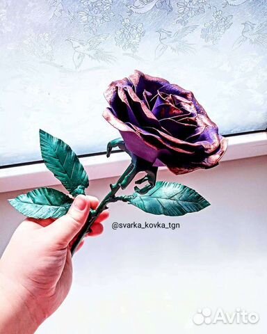 Кованая роза