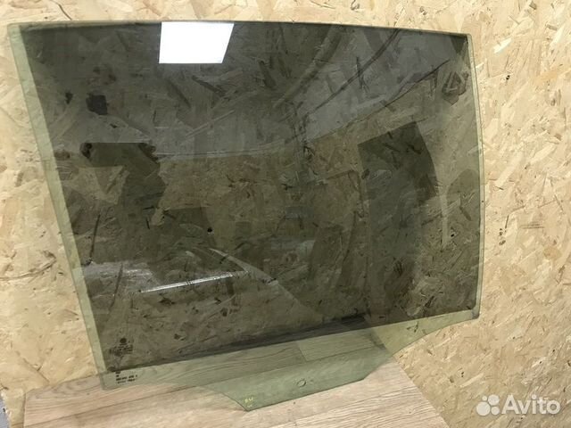 Стекло двери задней правой Фольксваген Гольф 6