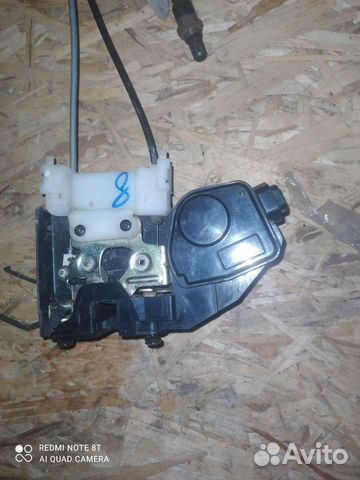 Hyundai Elantra 3XD замок двери с активатором пере