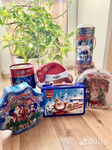 Жестяные банки для сладких подарков