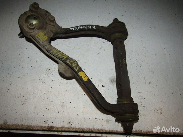 Рычаг передний верхний правый Chevrolet niva