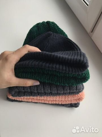 Шапка женская вязаная