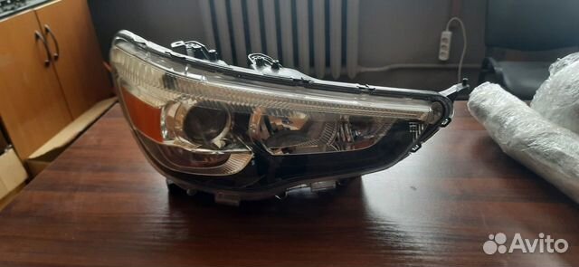 Фара правая Mitsubishi Asx