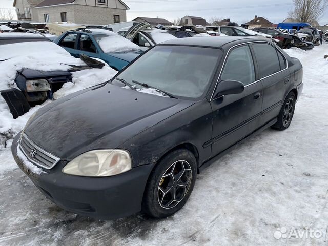 В разборе Хонда Сивик