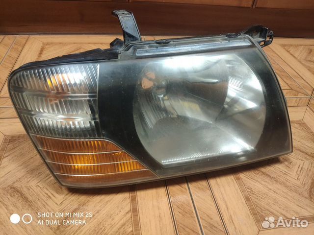 Mitsubishi pajero 3 фара правая
