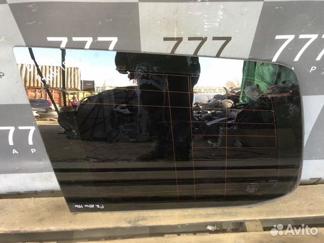 Стекло багажника левое Toyota Land Cruiser 200 Б/У