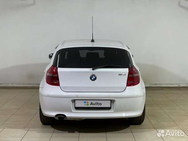 BMW 1 серия `2010