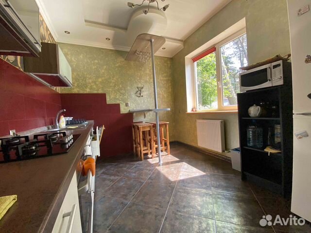 

Дом 220 м² на участке 10 сот.
