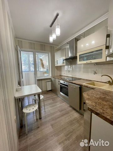 

2-к. квартира, 67 м², 1/12 эт.