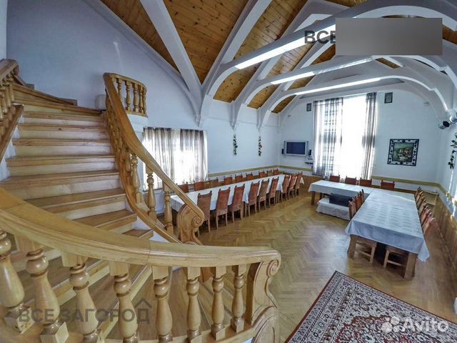 

10-к. и более коттедж, 900 м²