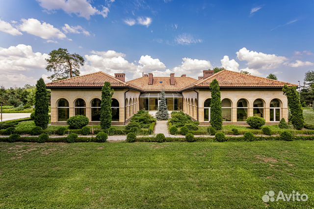 

7-к. дом, 530 м²