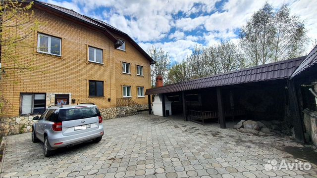 

4-к. коттедж, 300 м²