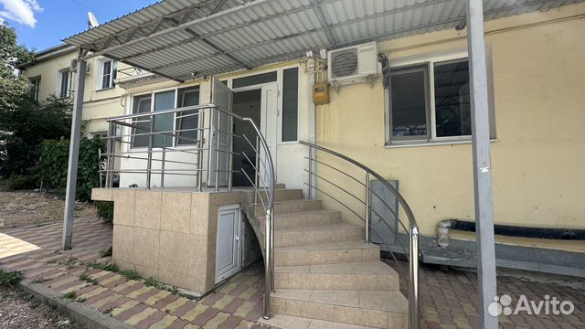 

3-к. квартира, 65 м², 1/2 эт.