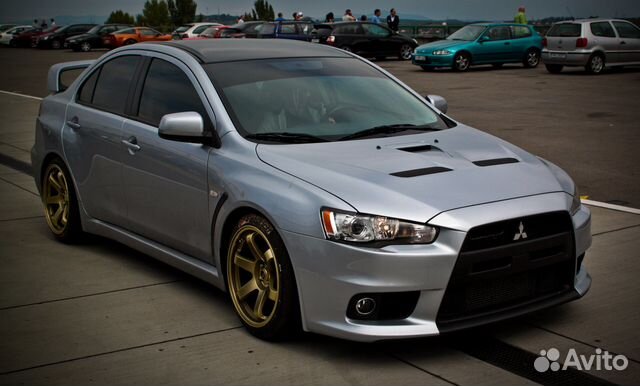 Лобовое, заднее стекло на а/м Mitsubishi Lancer X