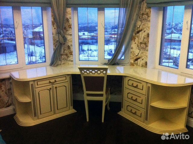 Угловой стол 