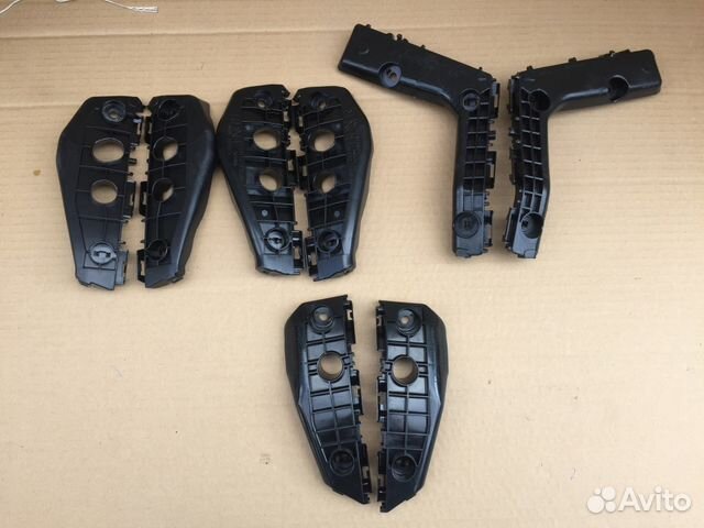 Toyota Corolla, Auris кронштейн крепления бампера