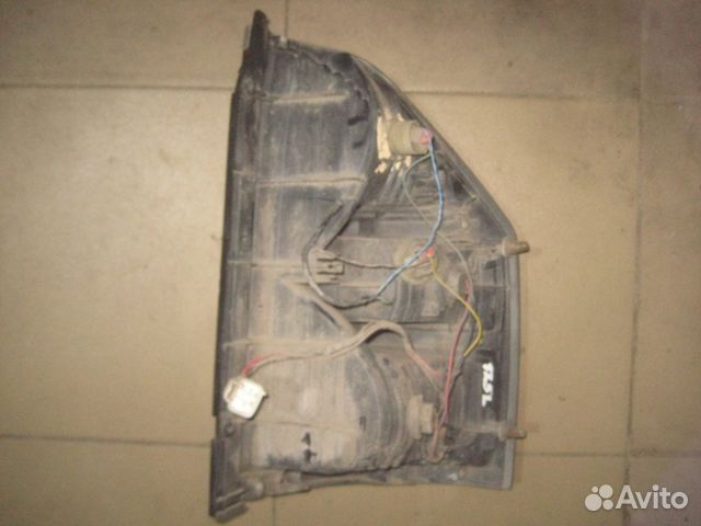 Фонарь задний левый Montero 3 MR548043