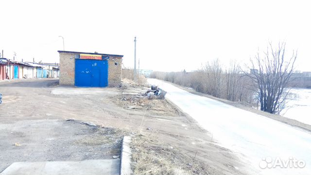 Гараж, > 30 м²