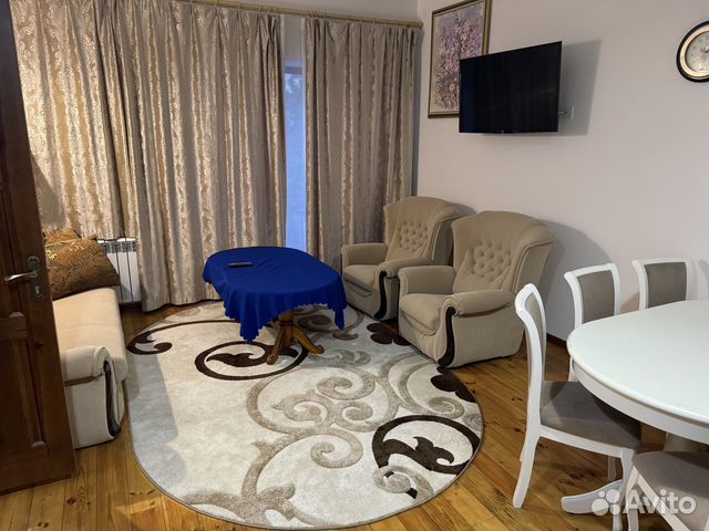 

4-к. квартира, 90 м², 1/2 эт.