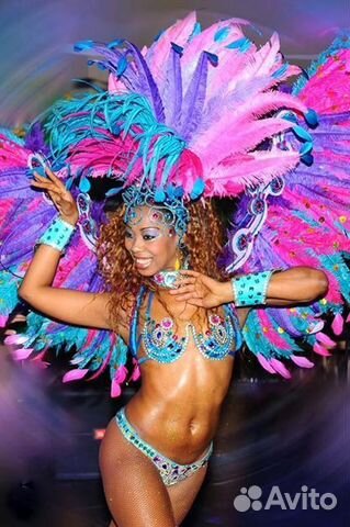 Бразильское шоу с кубинскими танцорами