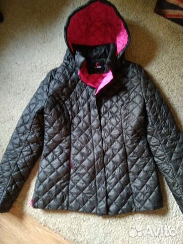 Куртка стёганая черная с капюшоном Куртка стёганая черная с капюшоном