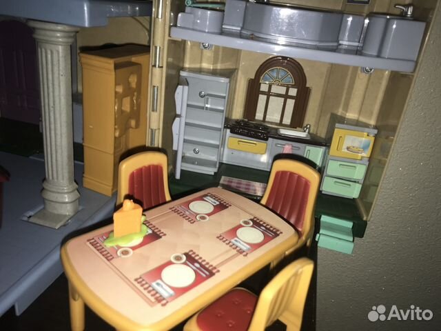 Игрушечный дом с мебелью Игрушечный дом с мебелью