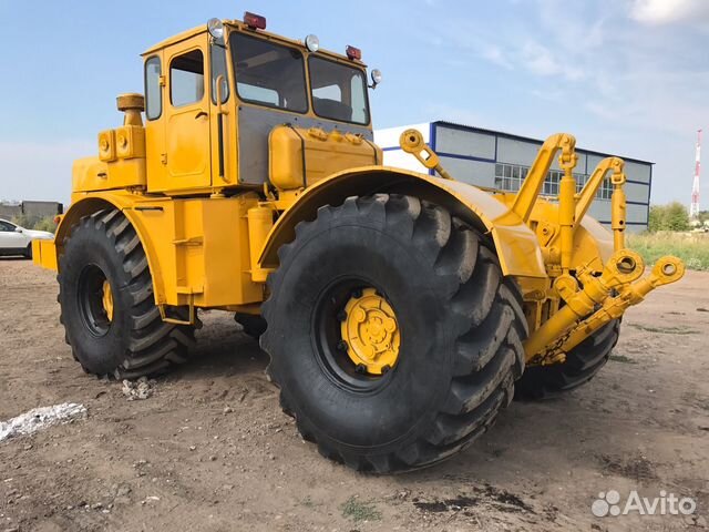 Трактор кировец К-700 К-700А К-701