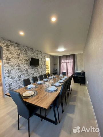 

3-к. коттедж, 180 м²