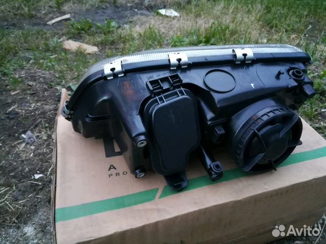 Фара правая для Вольво S70 depo Фара правая для Вольво S70 depo