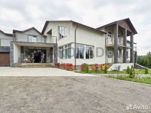 

10-к. и более коттедж, 1200 м²