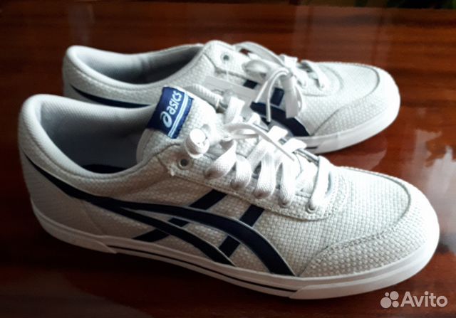 Кроссовки Asics новые эксклюзив Кроссовки Asics новые эксклюзив