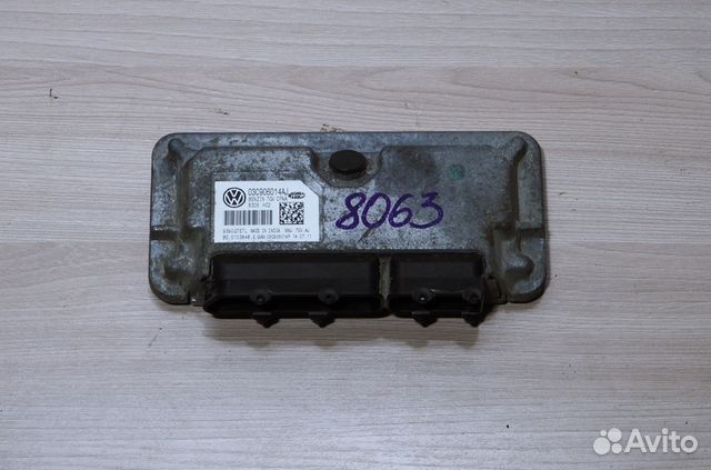 Блок управления двигателем Шкода Фабия 03С906014AJ