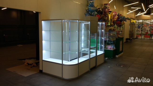 Пристенный Торговый островок Пристенный Торговый островок