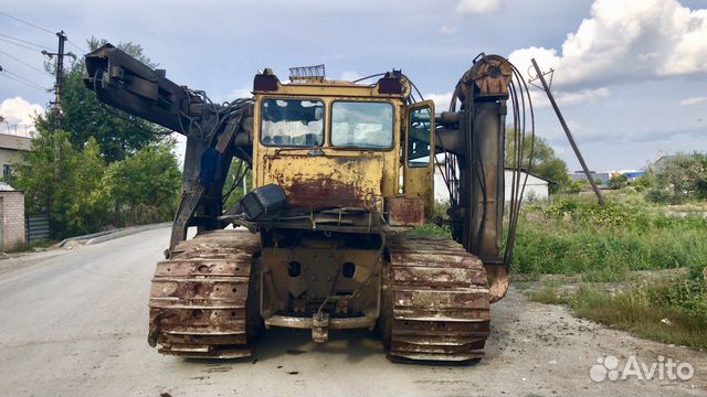 Сваебойная установка на базе трактора Т-130