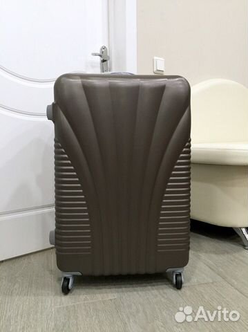 Чемодан на колесах Чемодан на колесах