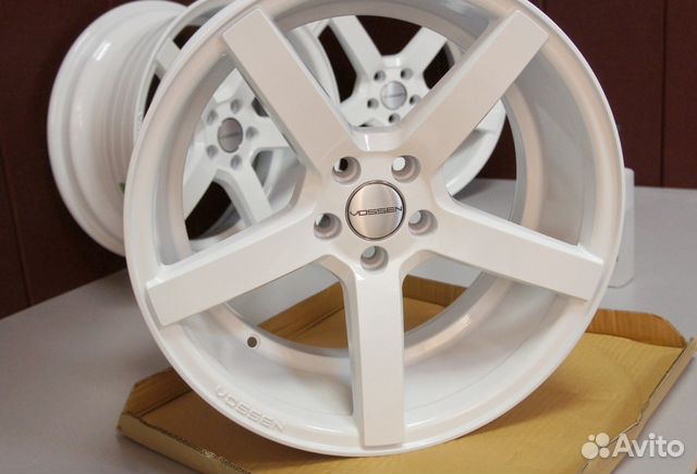 Новые диски R17 5х114,3 Vossen CV3 на Тойота
