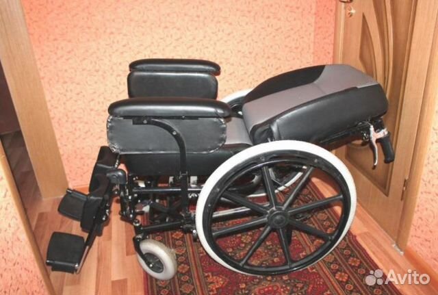 Кресло для инвалидов FS204BJQ Armed