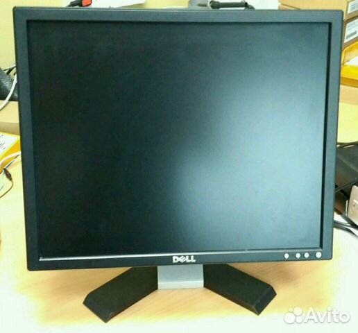 Монитор Dell 19