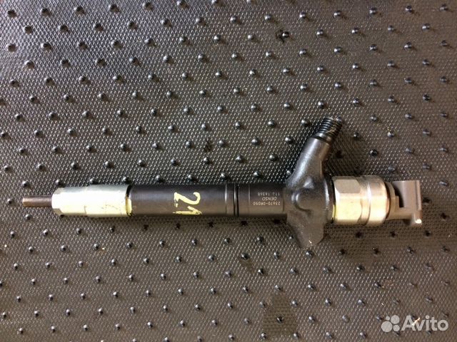 Форсунки топливные Denso б/у 23670-0R050