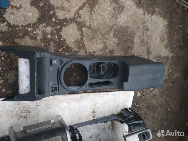 Mitsubishi Galant 9 подлокотник